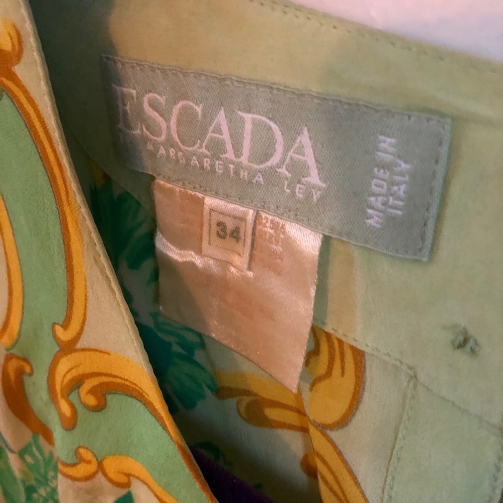Escada Top - Picture 2 of 5